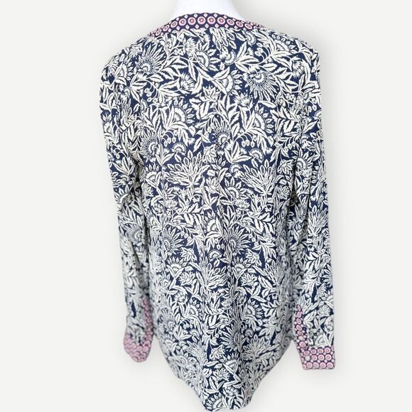 Talbots Long Sleeve Band Collar Flowy Floral Henley Style Popover Top. Small. - Picture 4 of 9